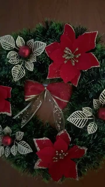 Customer photo review of Guirlanda de Natal Estruturada Decorativa 25cm e 40cm