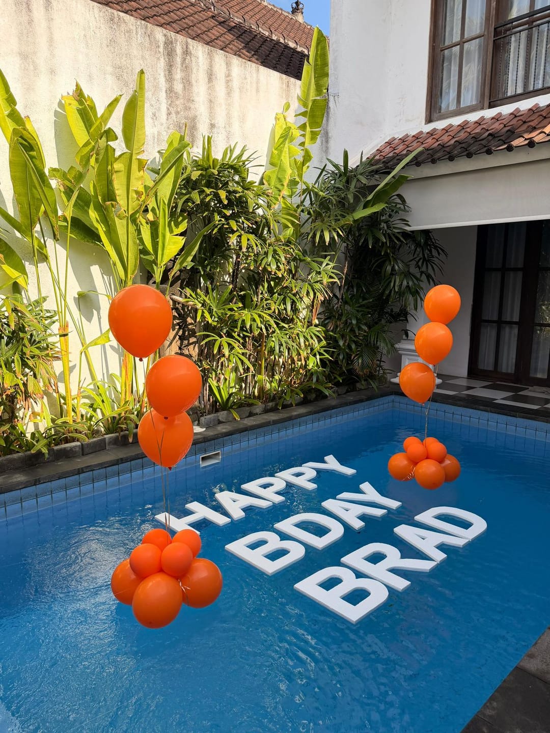 Customer photo review of 🎈 Pool Balloon Decoration Setup