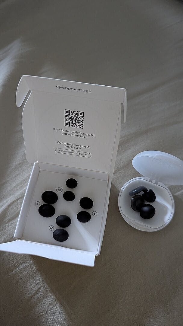 Customer photo review of Loop Dream™ Foam-Silicone Ear Tips - Black (Mixed Sizes)
