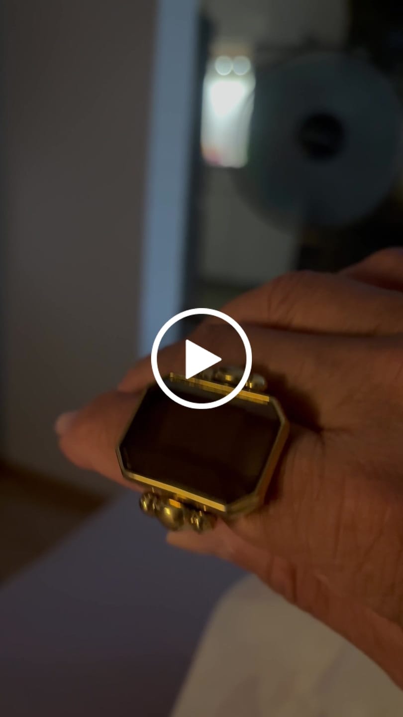 Customer video review of Marique French Vintage Noir Ring