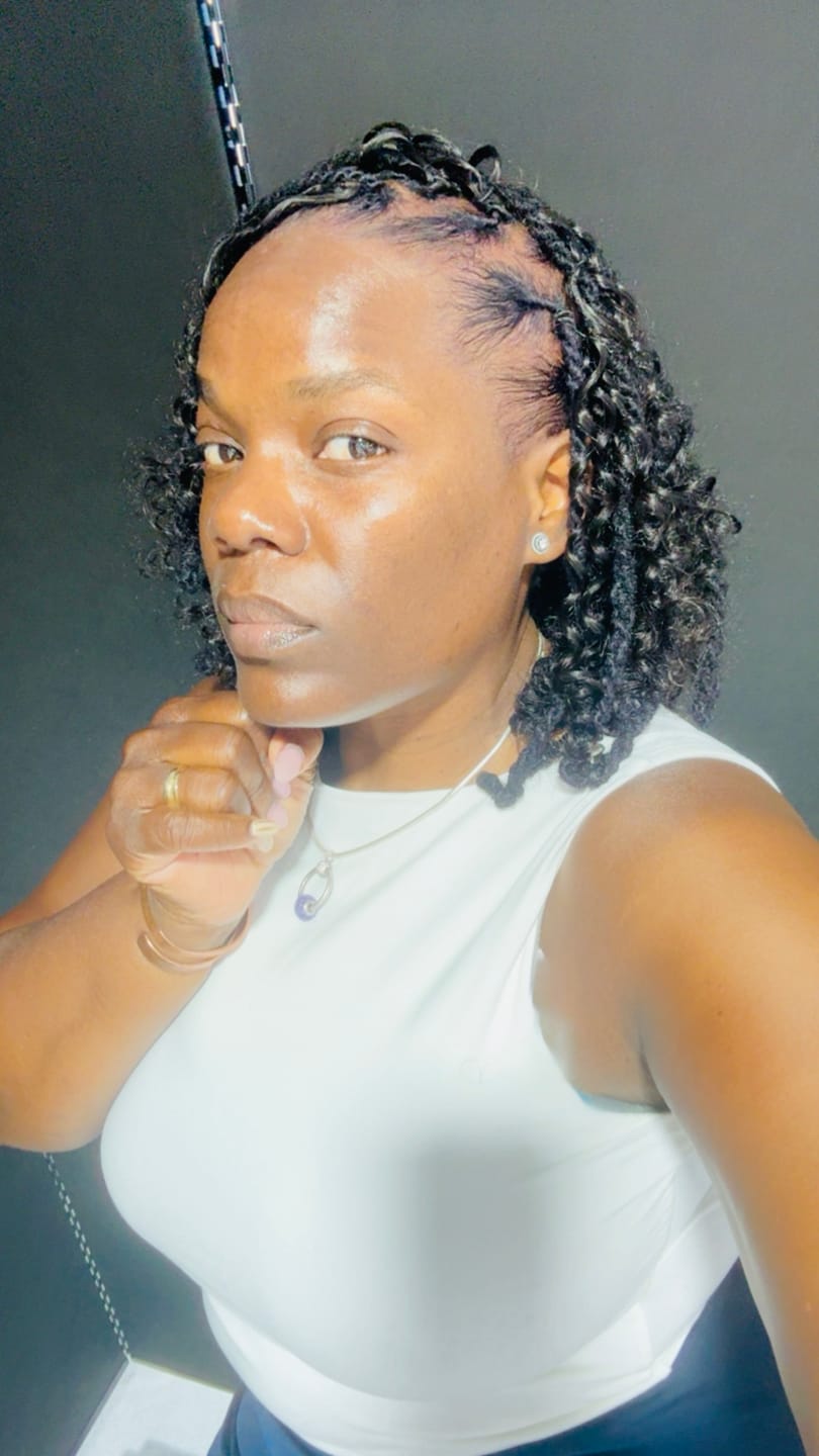 Customer photo review of Human Crochet Hair Deep Wave for Miracle Knots