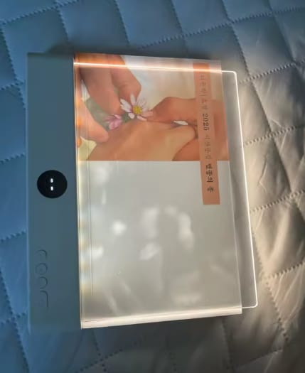 Customer photo review of Luz de Lectura LED 2 en 1 Recargable con Temporizador
