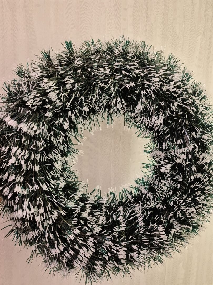 Customer photo review of Guirlanda de Natal Estruturada Decorativa 25cm e 40cm