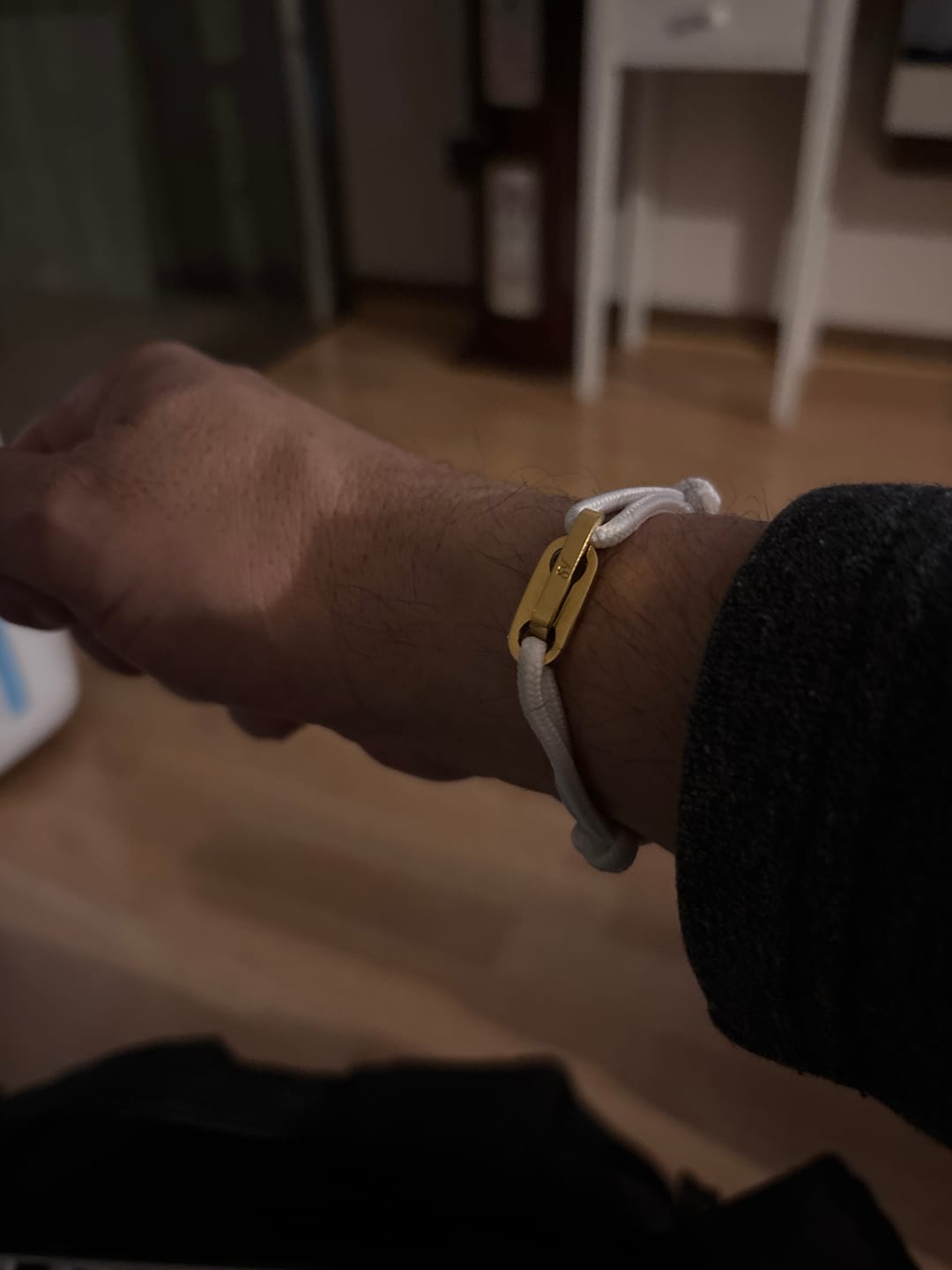 Customer photo review of Pulsera White Capri Oro