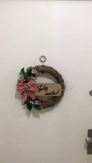 Customer photo review of Guirlanda de Natal Luxo Decorada 30cm para Porta