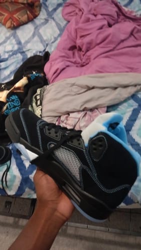 Customer photo review of Jordan 5 black university blue