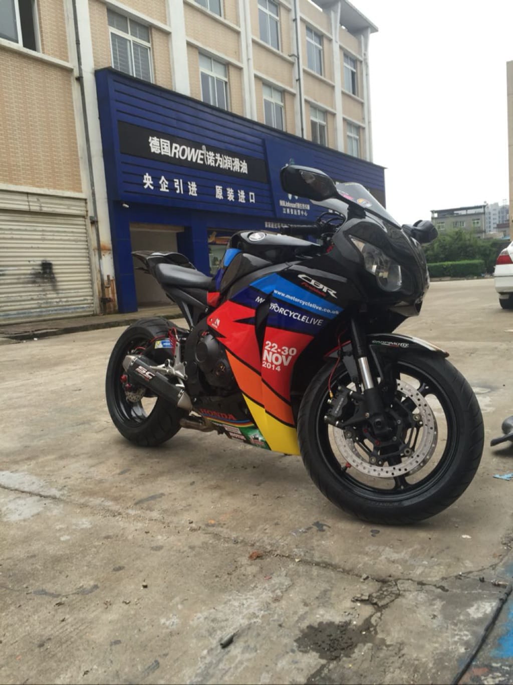 Customer photo review of HONDA CBR1000RR 2008 2008 2010 2011 Repsol Fairing
