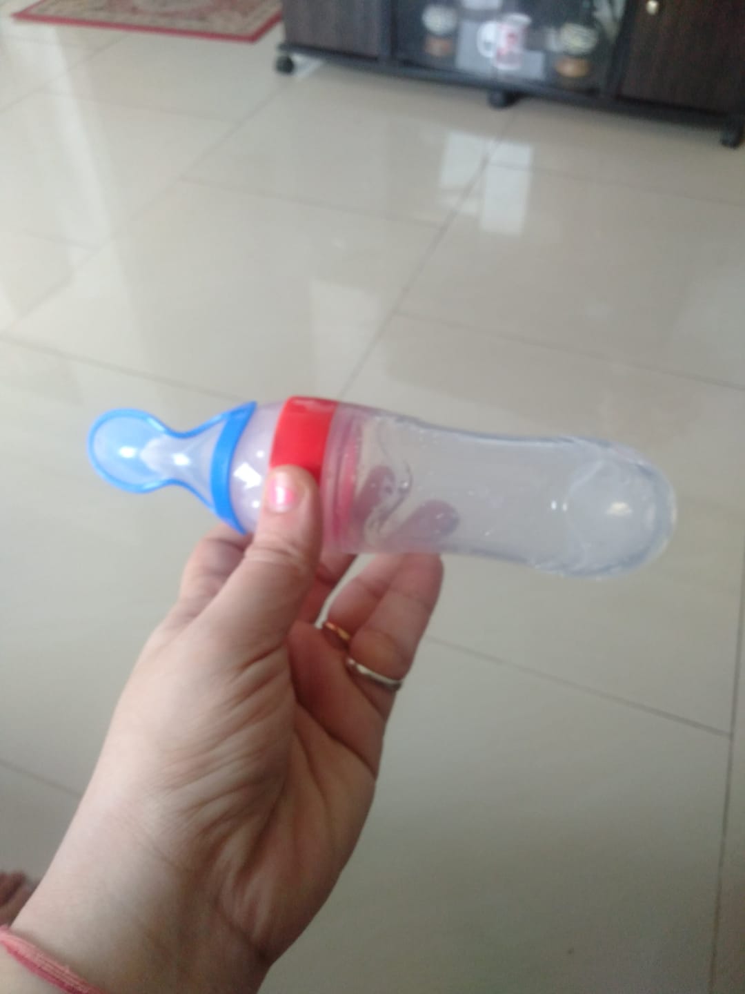 Customer photo review of Squeezy™ Baby Feeder