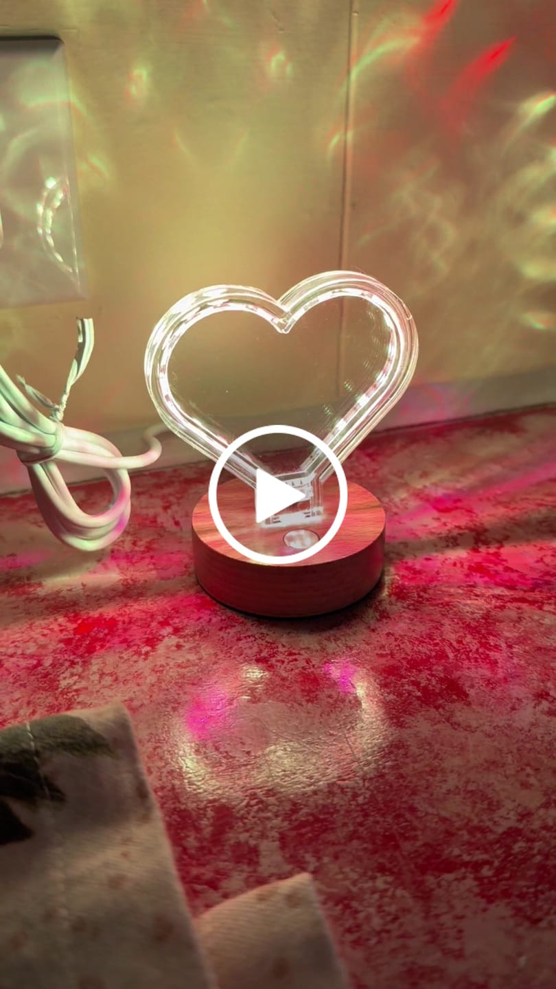 Customer video review of Pulse Friendship Lamp