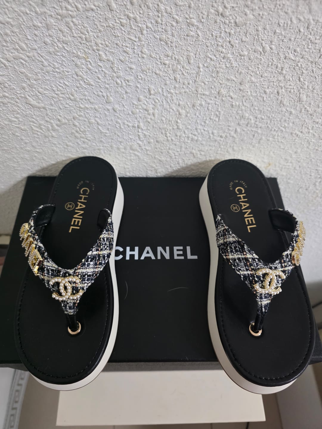 Customer photo review of CC Crystal Logo Platform Thong Sandals Black Tweed 887786