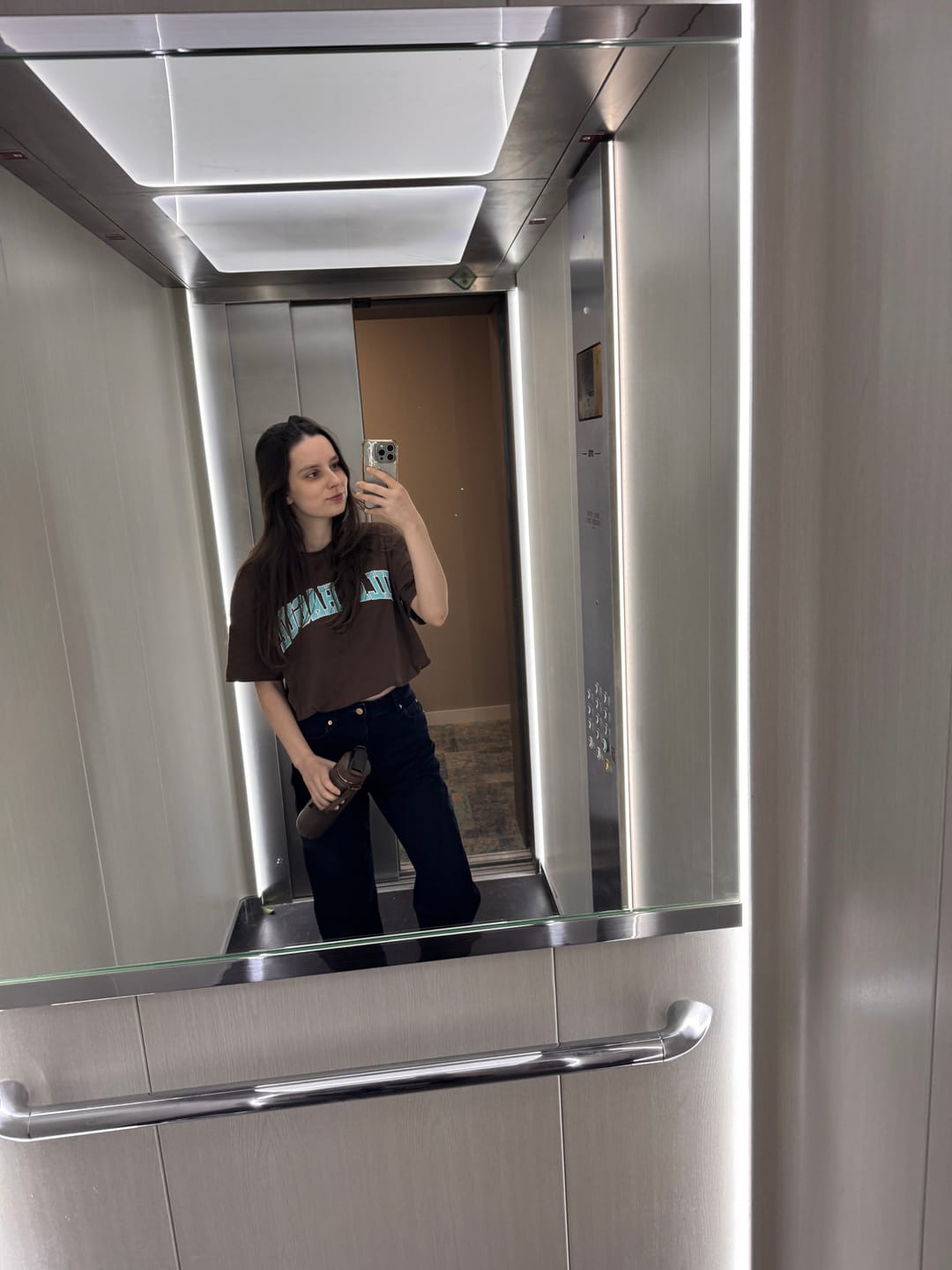 Customer photo review of Dakota Tee