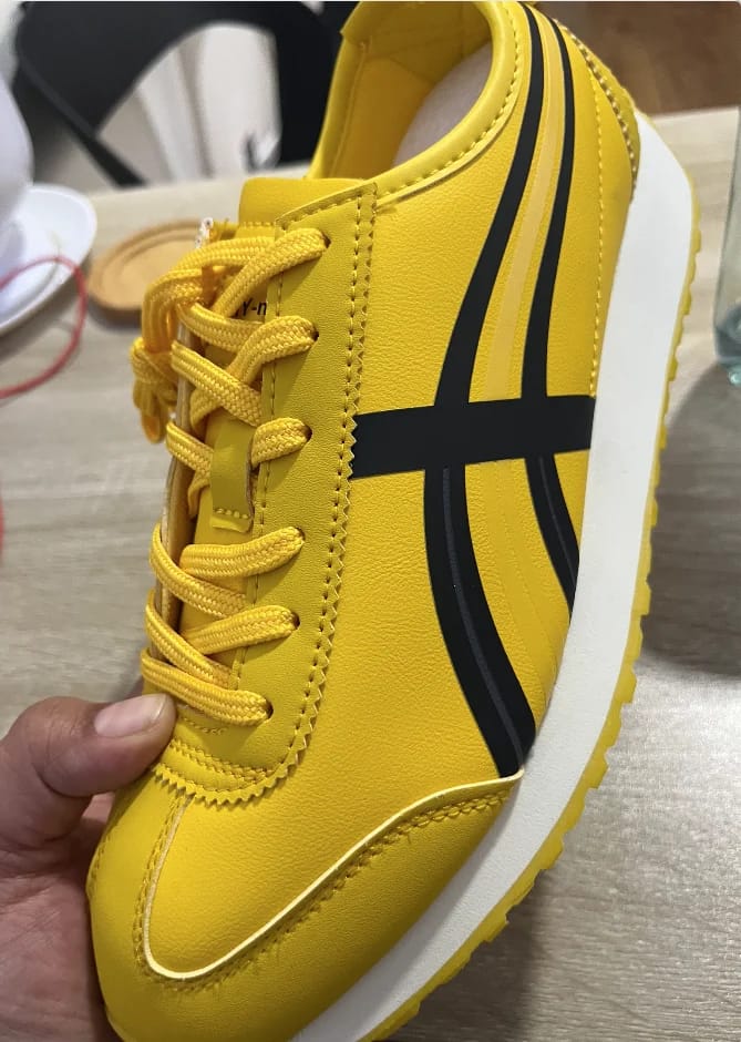 Customer photo review of Onitsuka Tiger Mexico 66
