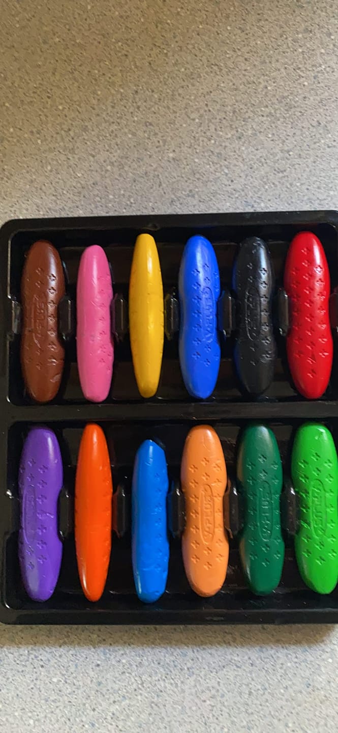 Customer photo review of Peanut Crayons 12 Colors