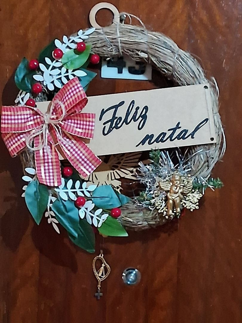Customer photo review of Guirlanda de Natal Luxo Decorada 30cm para Porta