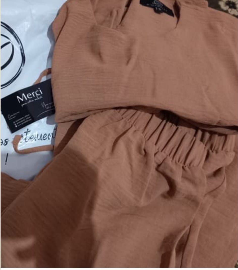 Customer photo review of Ensemble amira 3 pièces brodé