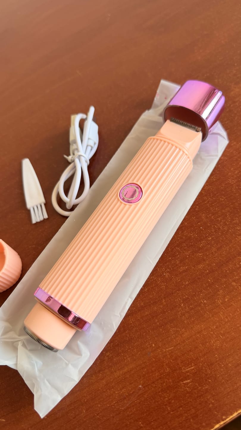 Customer photo review of LumiSkin™ 2 en 1 | Depiladora Femenina Recargable