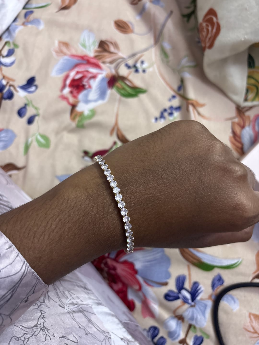Customer photo review of Exquisite Gold Studded Bracelet