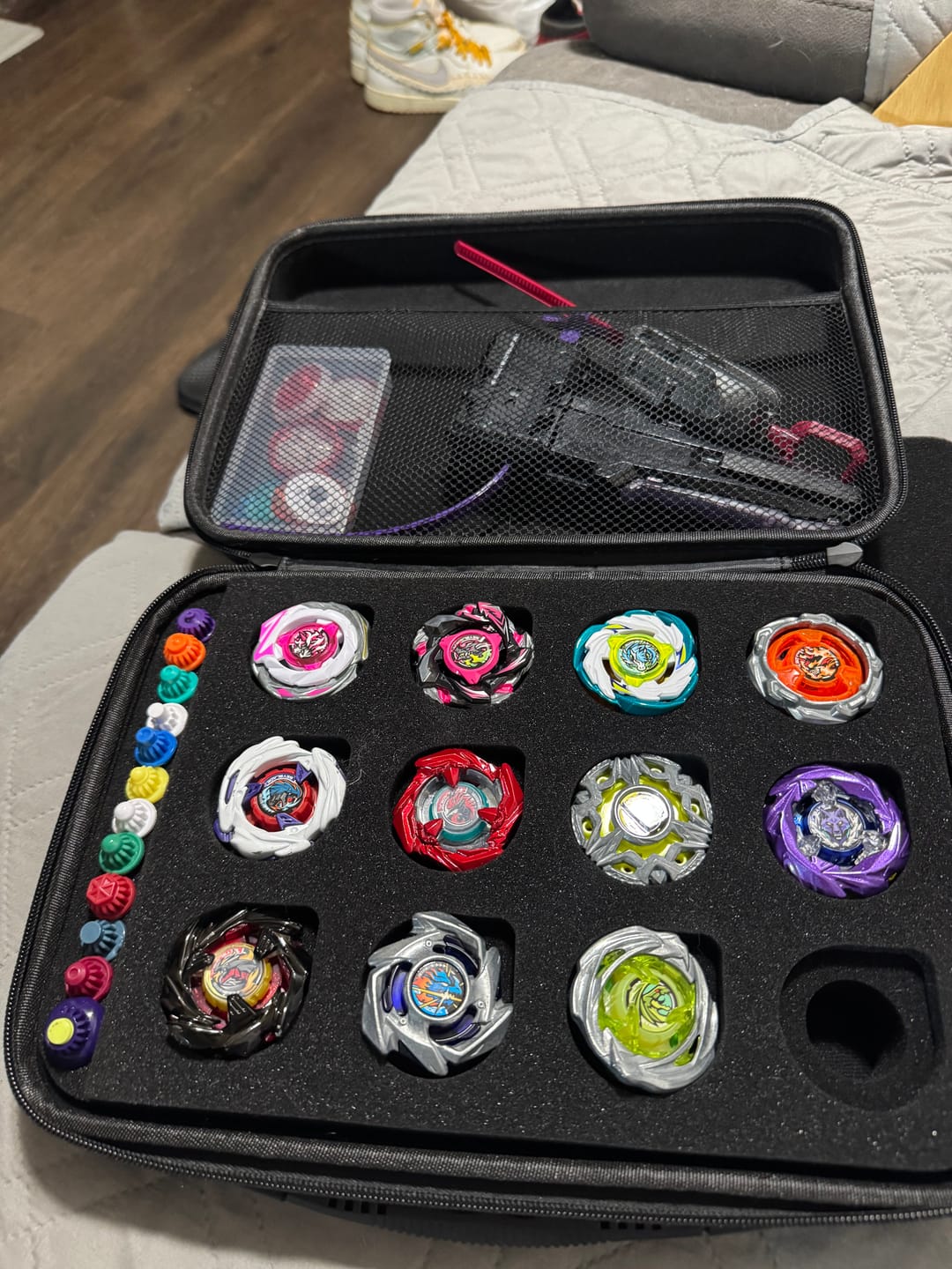 Customer photo review of [Pre-Order] Takara Tomy Beyblade X UX-21 Hells Nether Deck Set