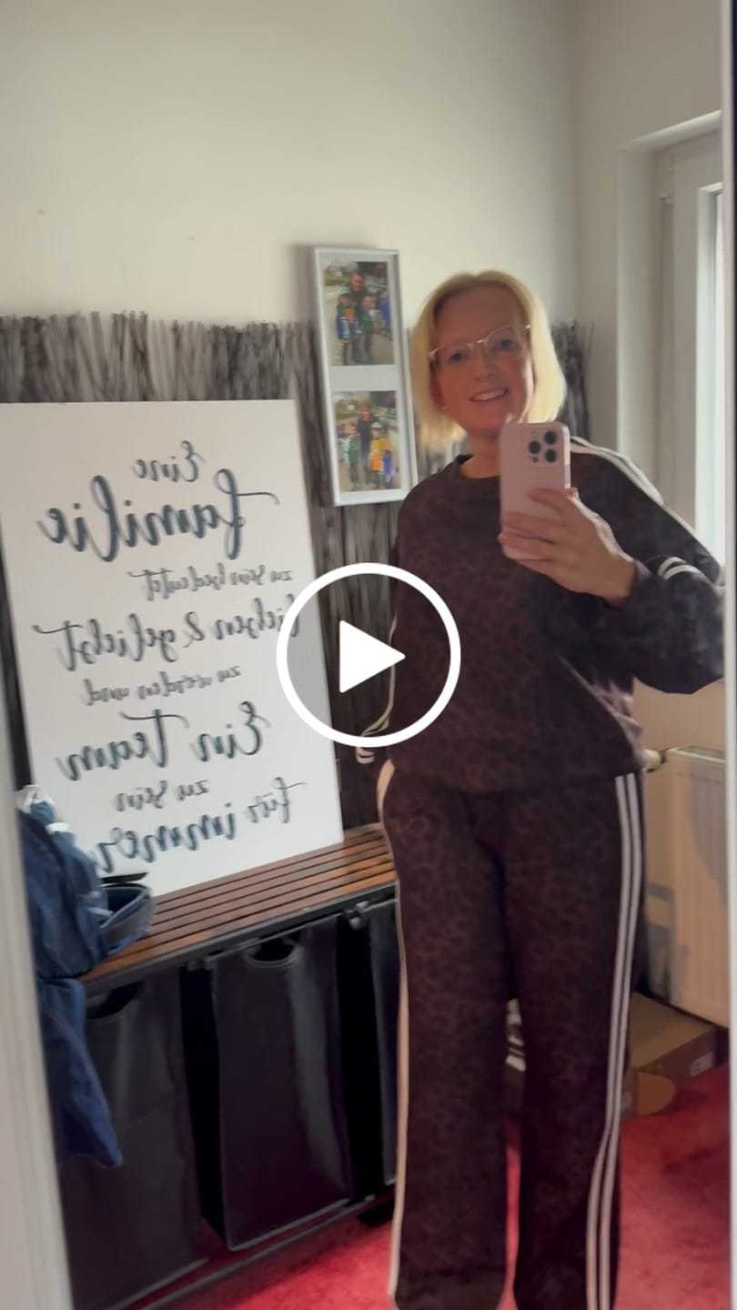 Customer video review of Butterstoff Sweater LEO LOUNGE braun/schwarz