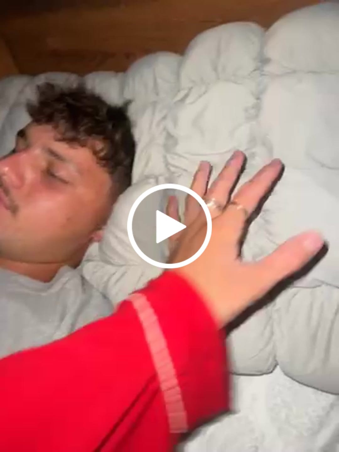 Customer video review of Cooling Pillowcases (2-Pack)