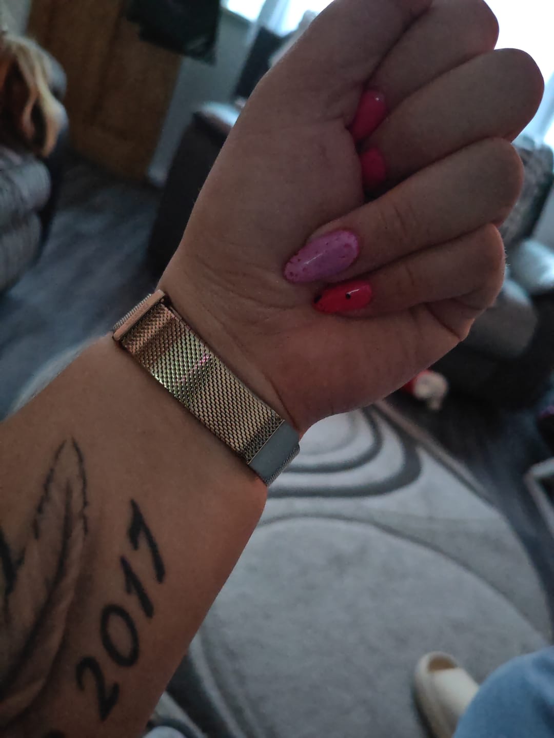 Customer photo review of Semilac Nail Transfer Foil Pink Marble 11