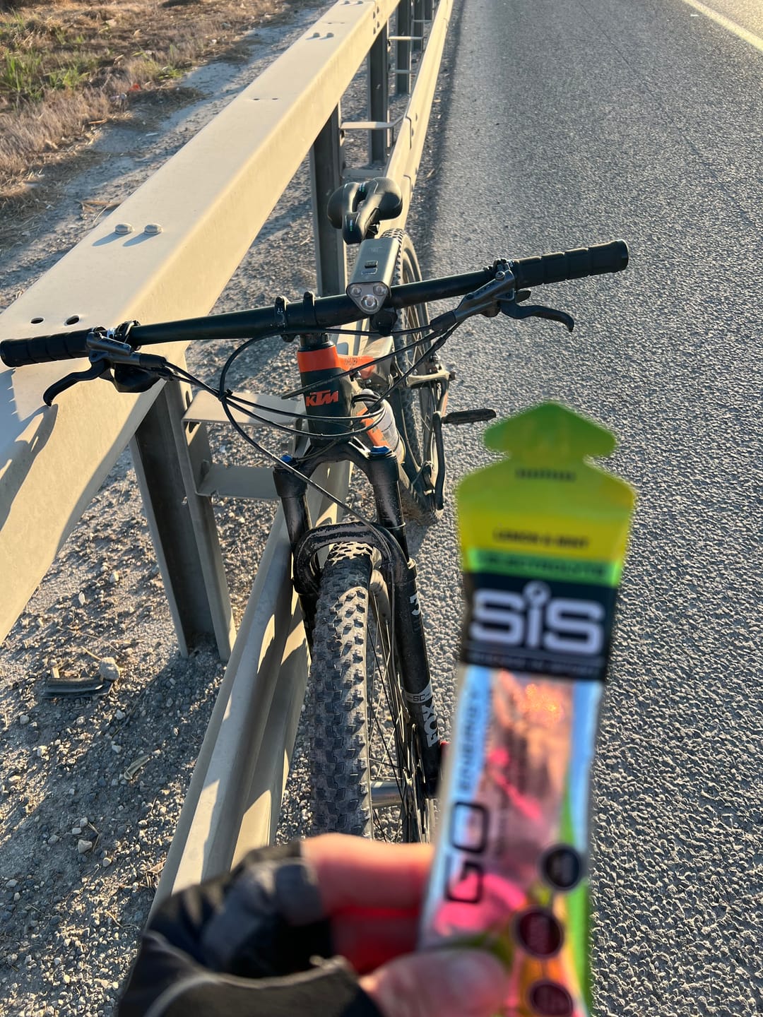 Customer photo review of ג'ל אנרגיה עם אלקטרוליטים SiS GO Energy + Electrolyte Gel