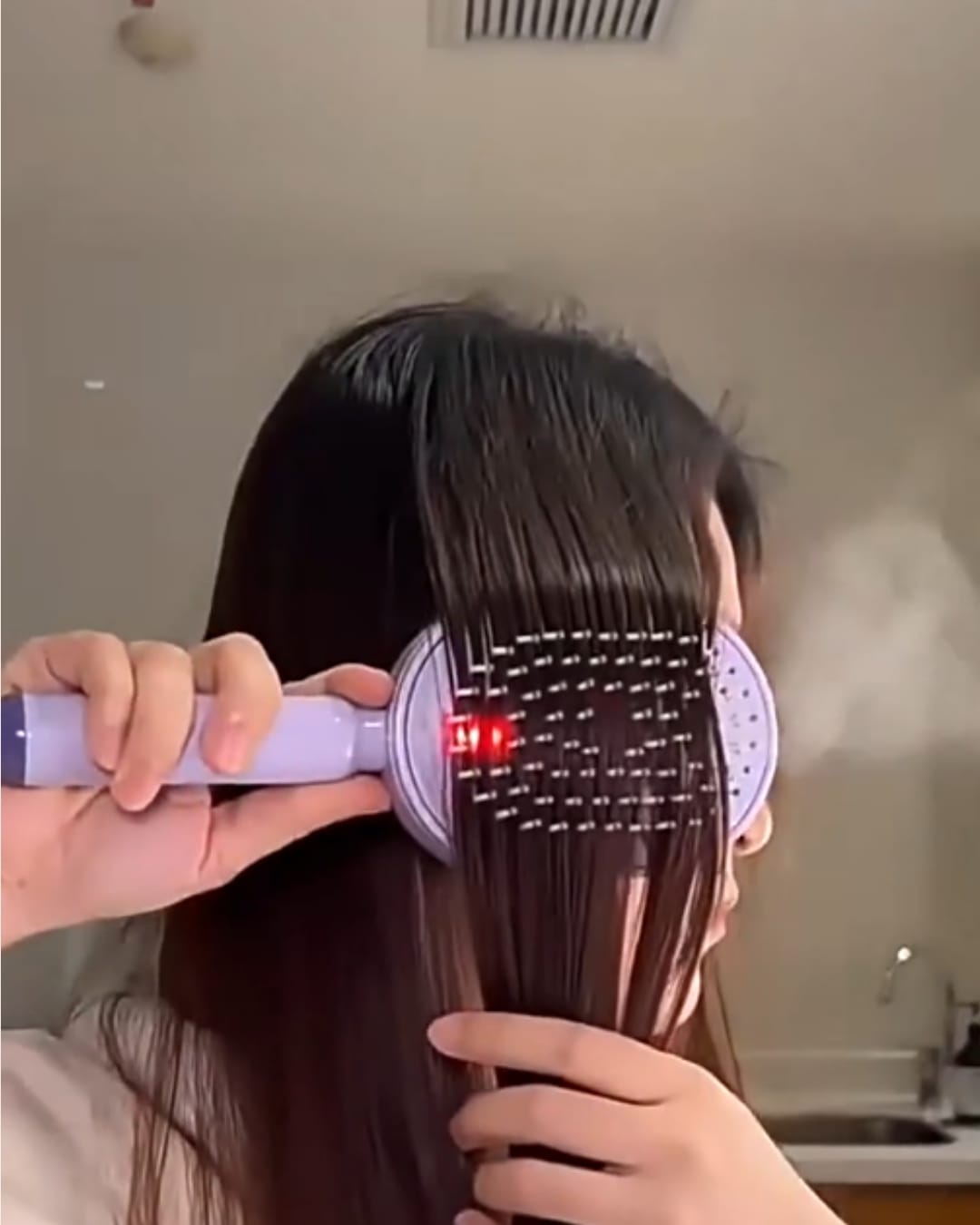 Customer photo review of Hajápoló masszázskefe