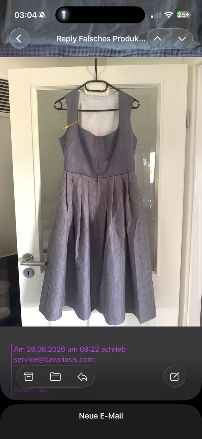 Customer photo review of Blau Gerader Ausschnitt Reißverschluss Vorne Dirndl