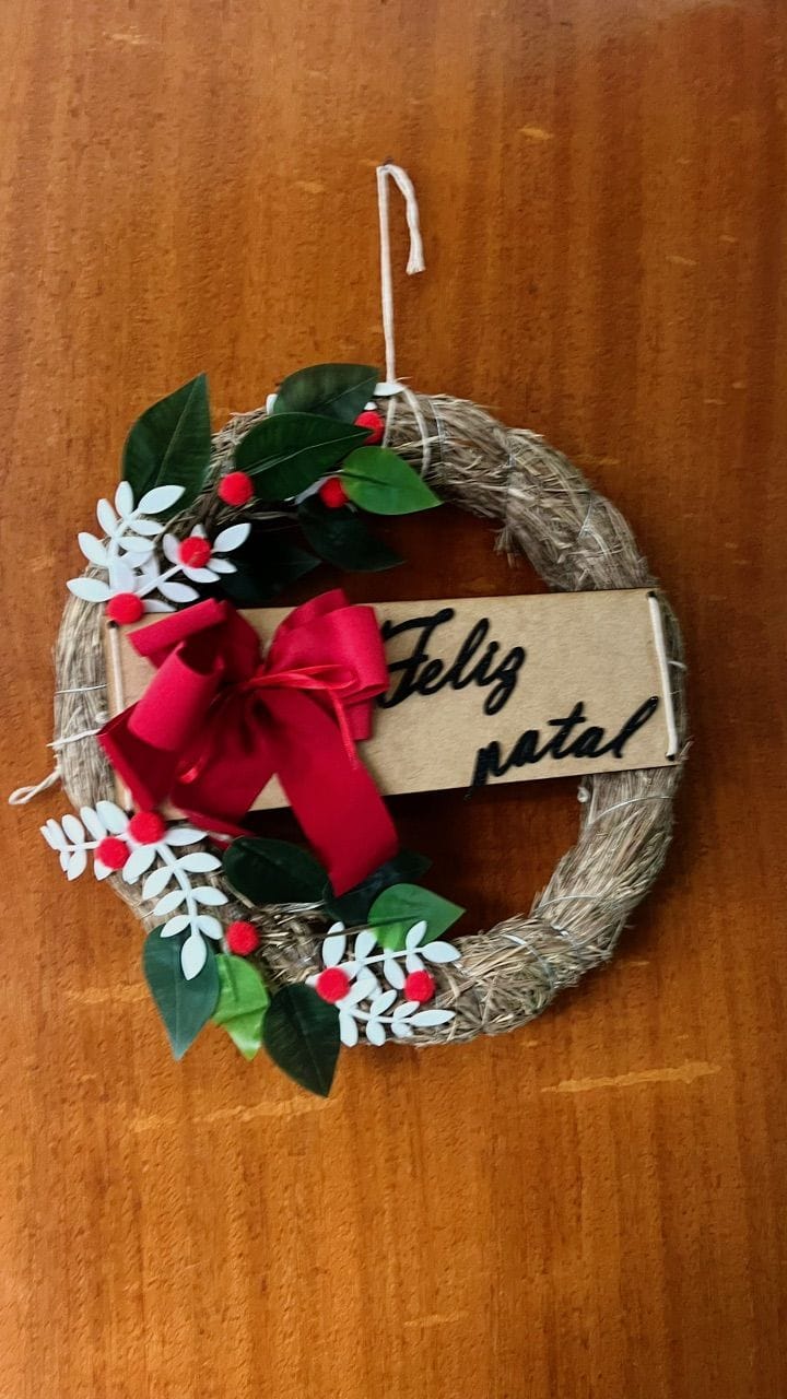 Customer photo review of Guirlanda de Natal Luxo Decorada 30cm para Porta