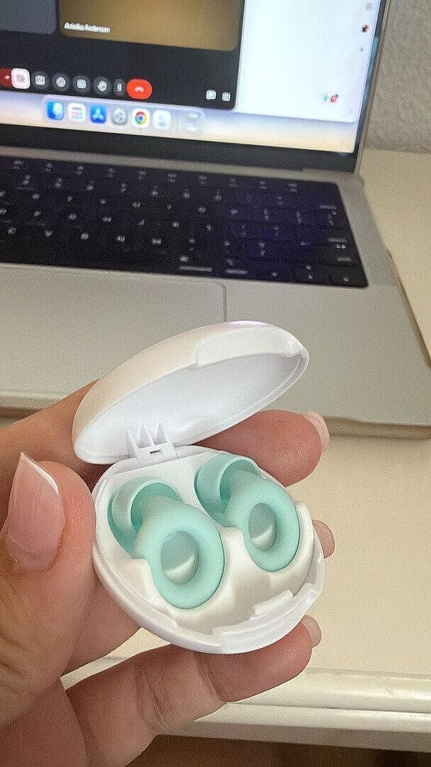 Customer photo review of Loop Quiet™ 2