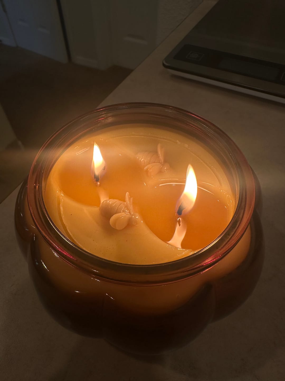 Customer photo review of Pumpkin Chai Beeswax Candle