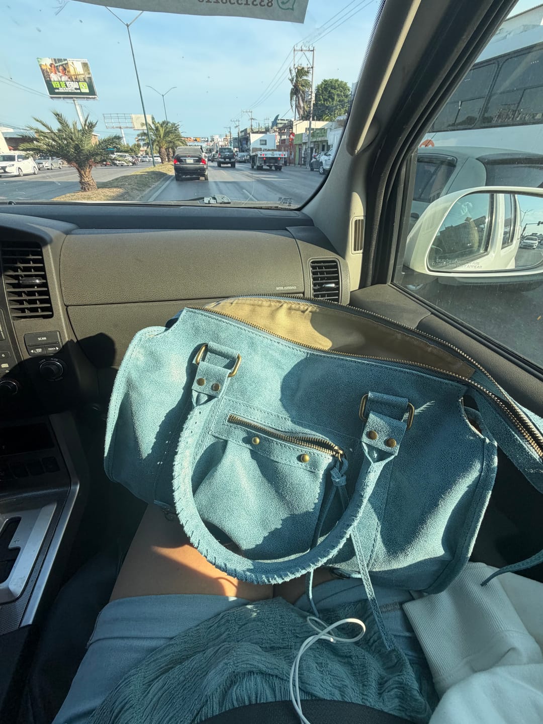 Customer photo review of It girl bag ocean blue