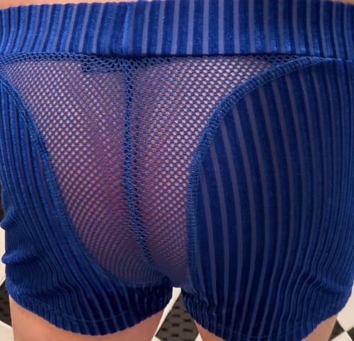 Customer photo review of Men's High-Waisted Ribbed Knit Mesh Patchwork Scrunch Butt Short SKUL70265
