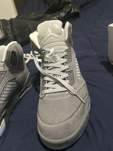 Customer photo review of Jordan 5 wolf gray