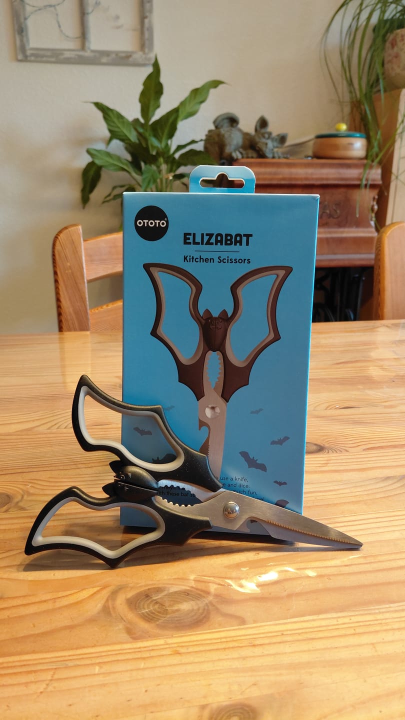 Customer photo review of Fledermaus Küchenschere mit Flaschenöffner – Elizabat