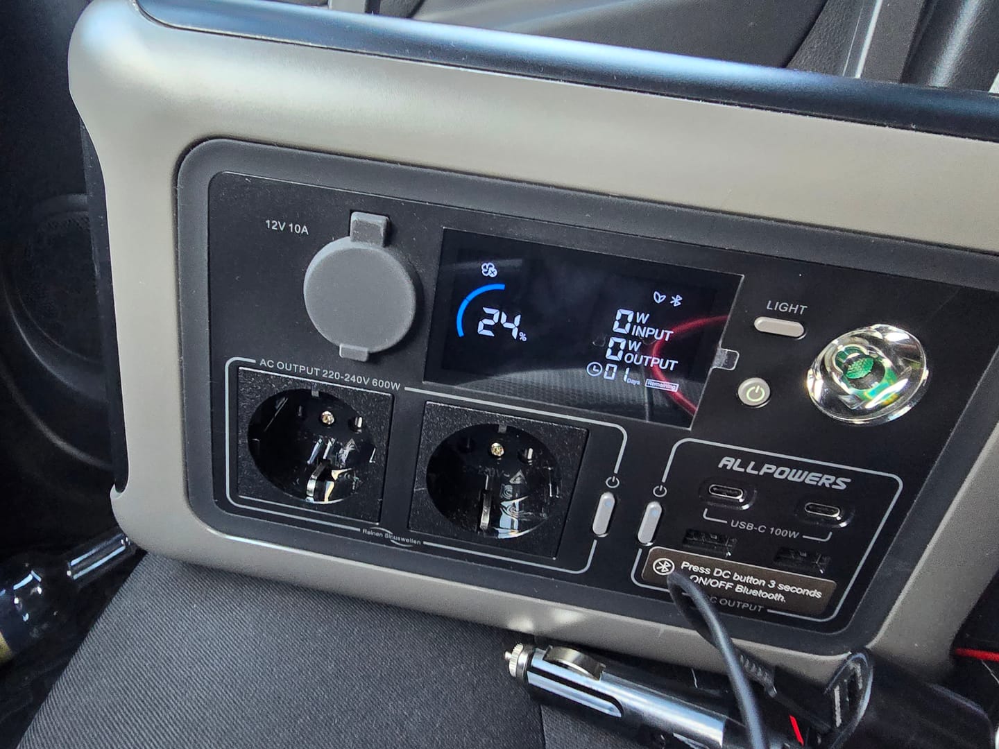 Customer photo review of ALLPOWERS R600 Portable Power Station 600W 299Wh LiFeP04 Battery | UK Plug