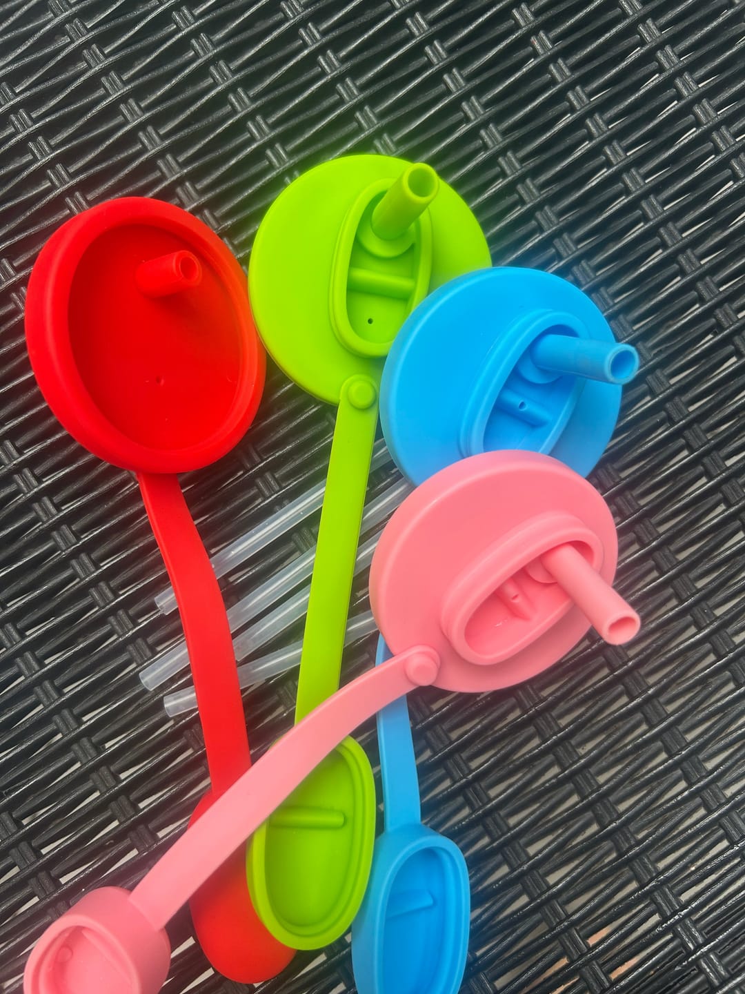 Customer photo review of "Drinkly™ Silikon-Dosendeckel"