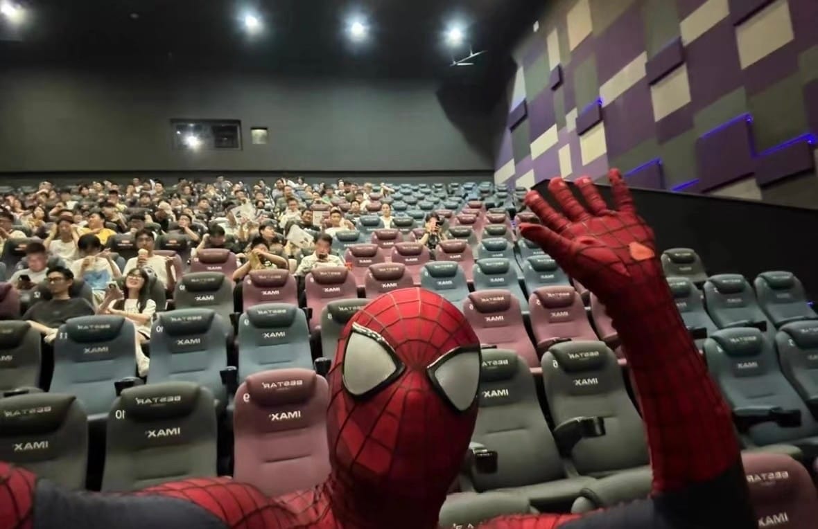 Customer photo review of The Amazing Spider-Man Costume Replica Wearable Suit (Replica Grade)(Screen Printed)