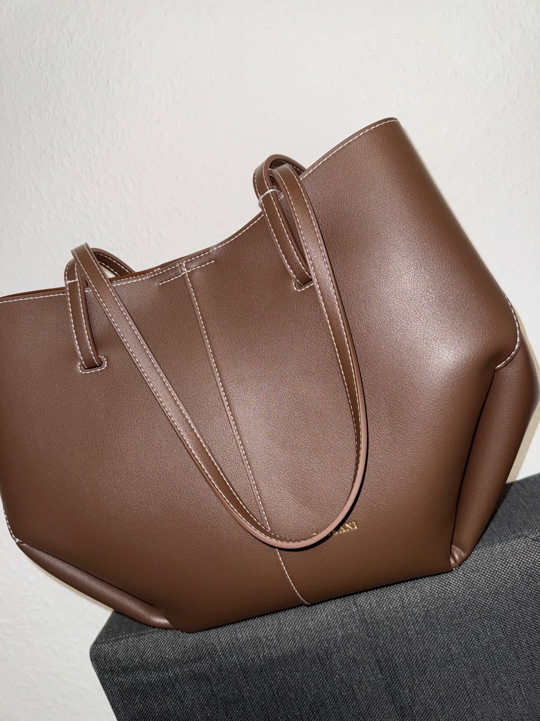 Customer photo review of EMALIA - DARK BROWN