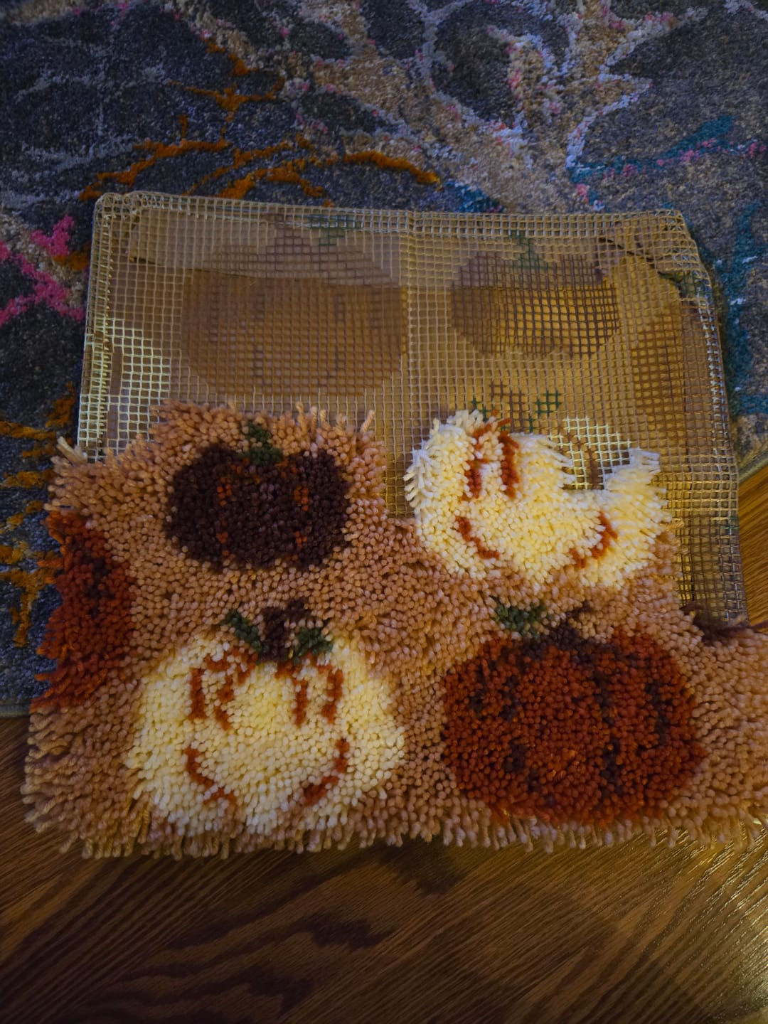 Customer photo review of PUMPKIN SPICE - Latch Hook Cushion Kit
