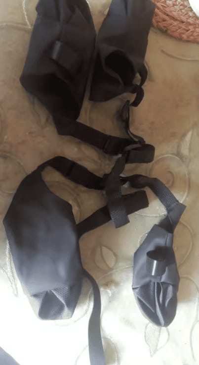 Customer photo review of Botas Impermeables para Perros