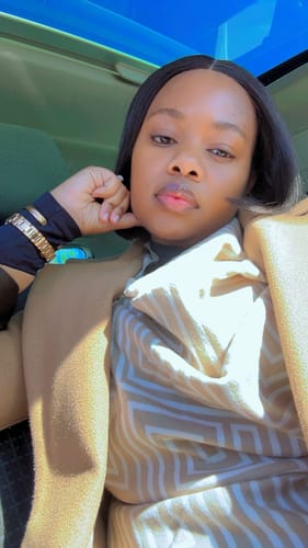 Customer photo review of Budget Vietnamese Super Double Drawn Bone Straight 2x6 Closure 10" Natural Black Wig