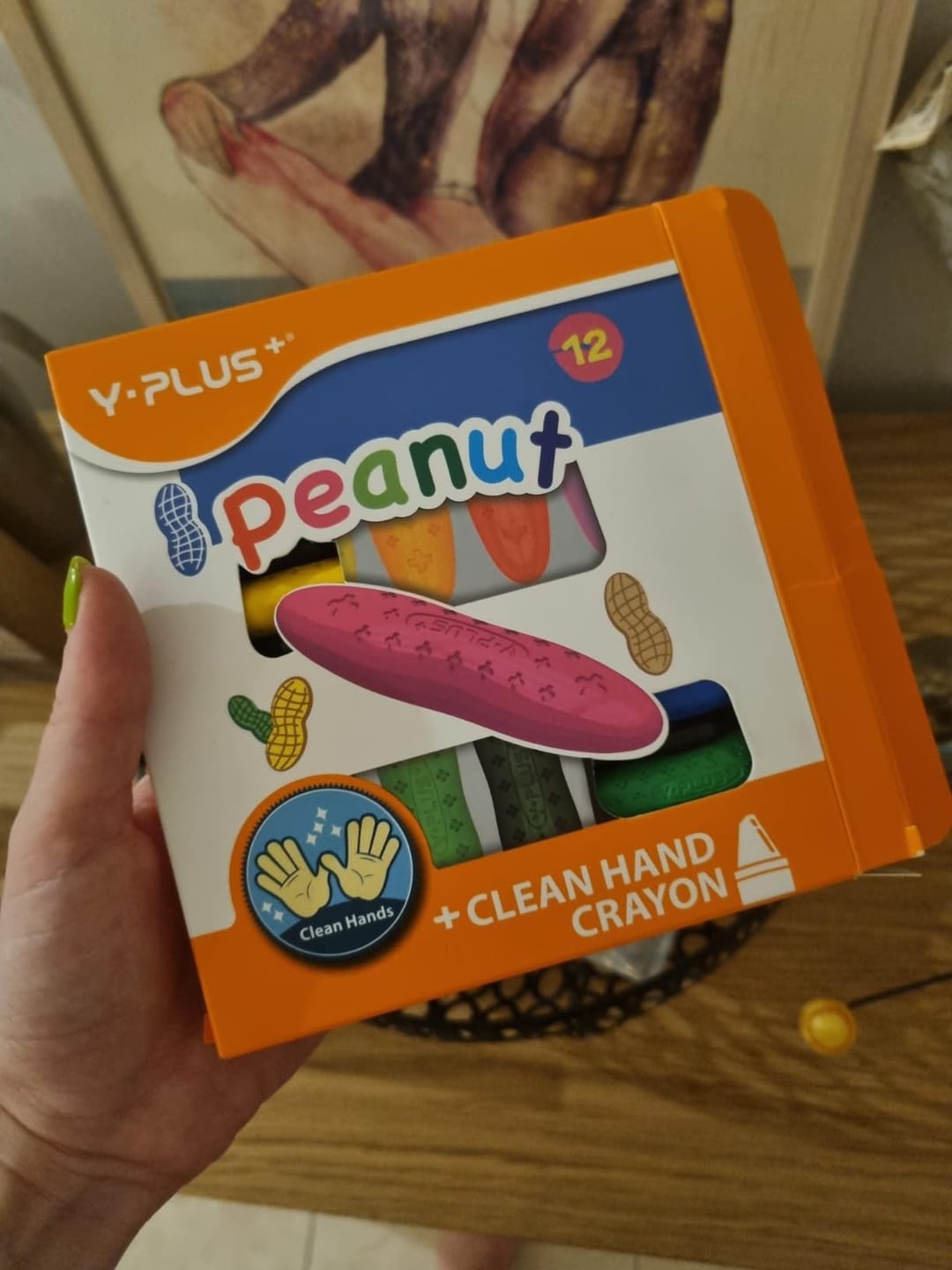 Customer photo review of Peanut Crayons 12 Colors