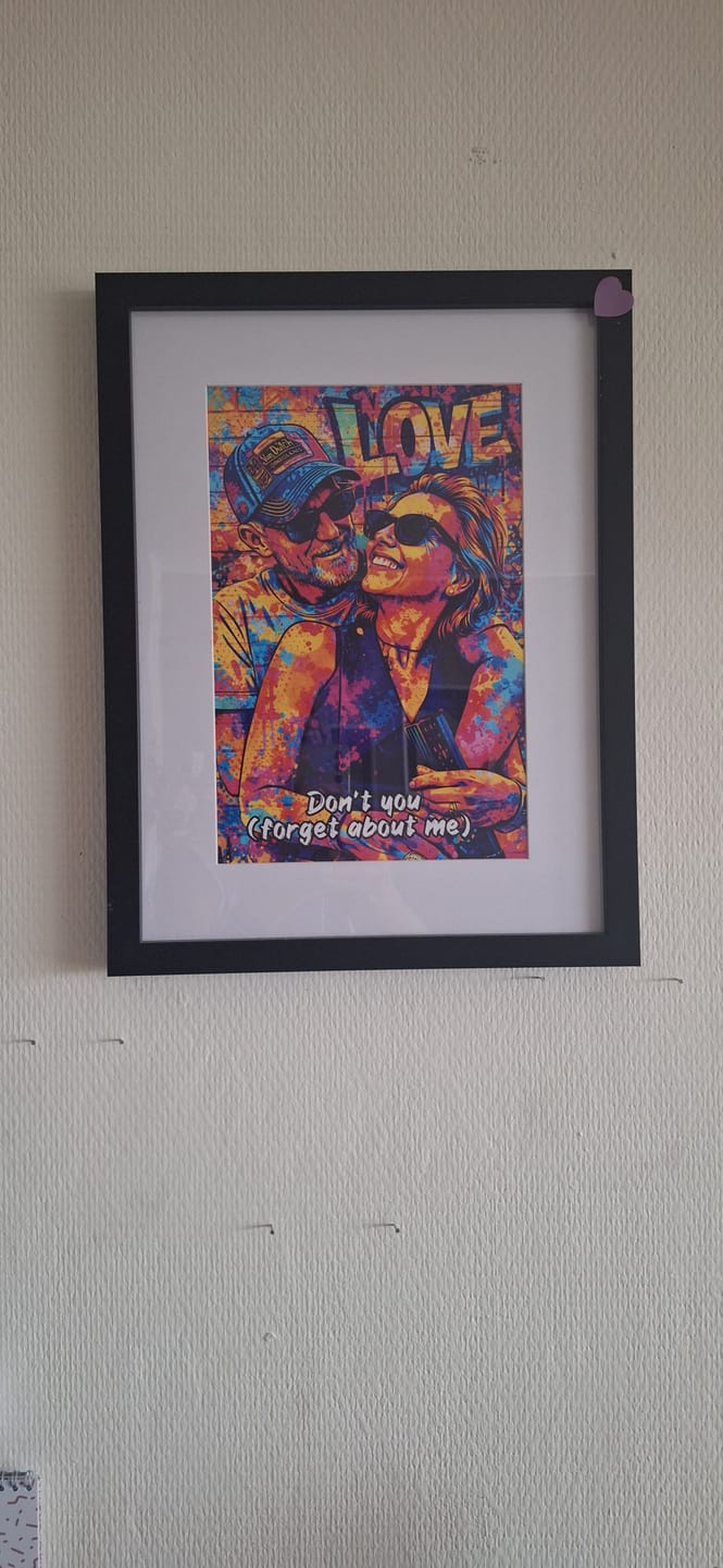Customer photo review of Streetart Love – Gepersonaliseerde poster met streetart-effect voor koppels