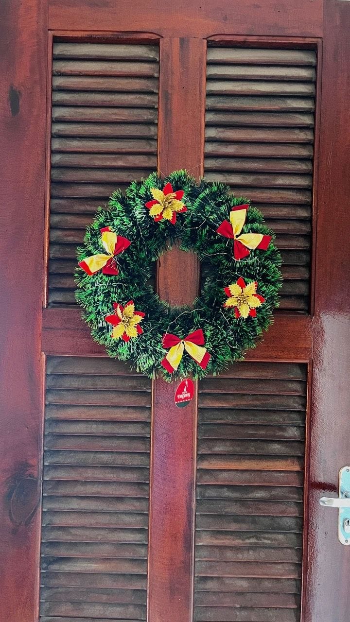 Customer photo review of Guirlanda de Natal Estruturada Decorativa 25cm e 40cm