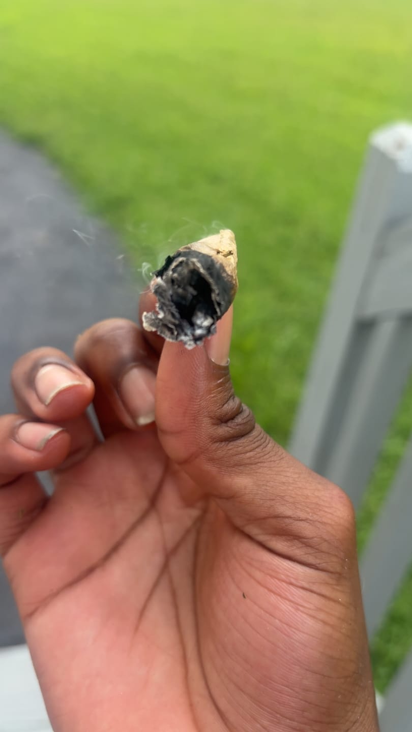 Customer photo review of LITTLES BRAND - Strawberry Gelato - 28 Grams Littles - Hybrid