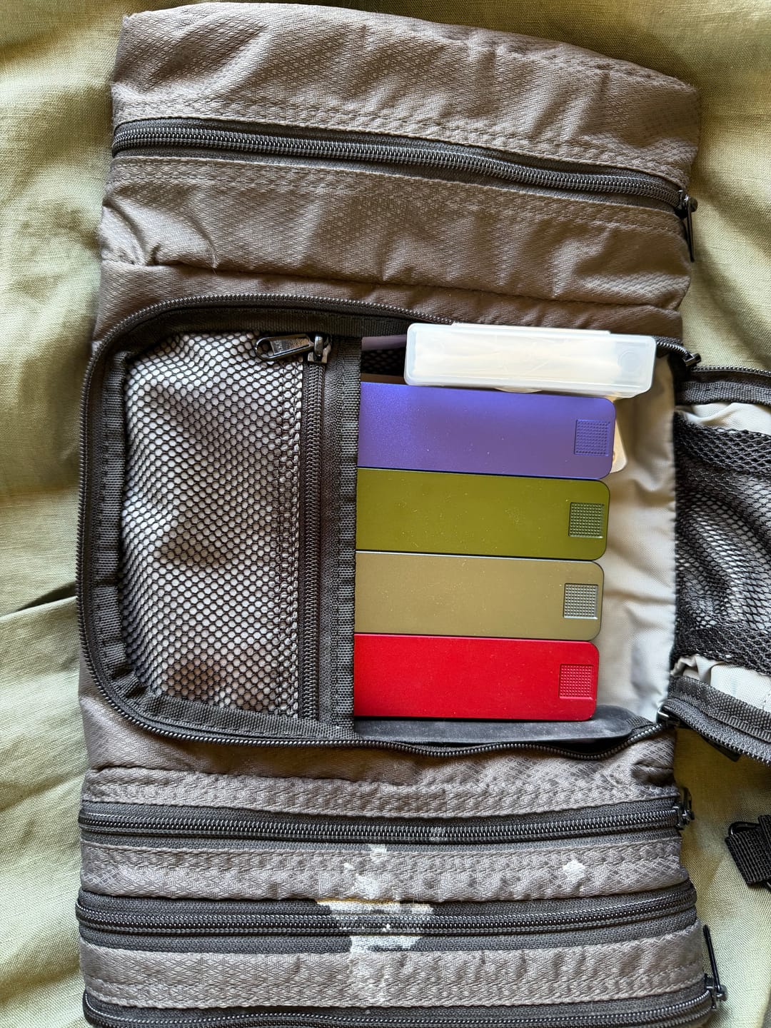 Customer photo review of Magnetic Middle Packaging