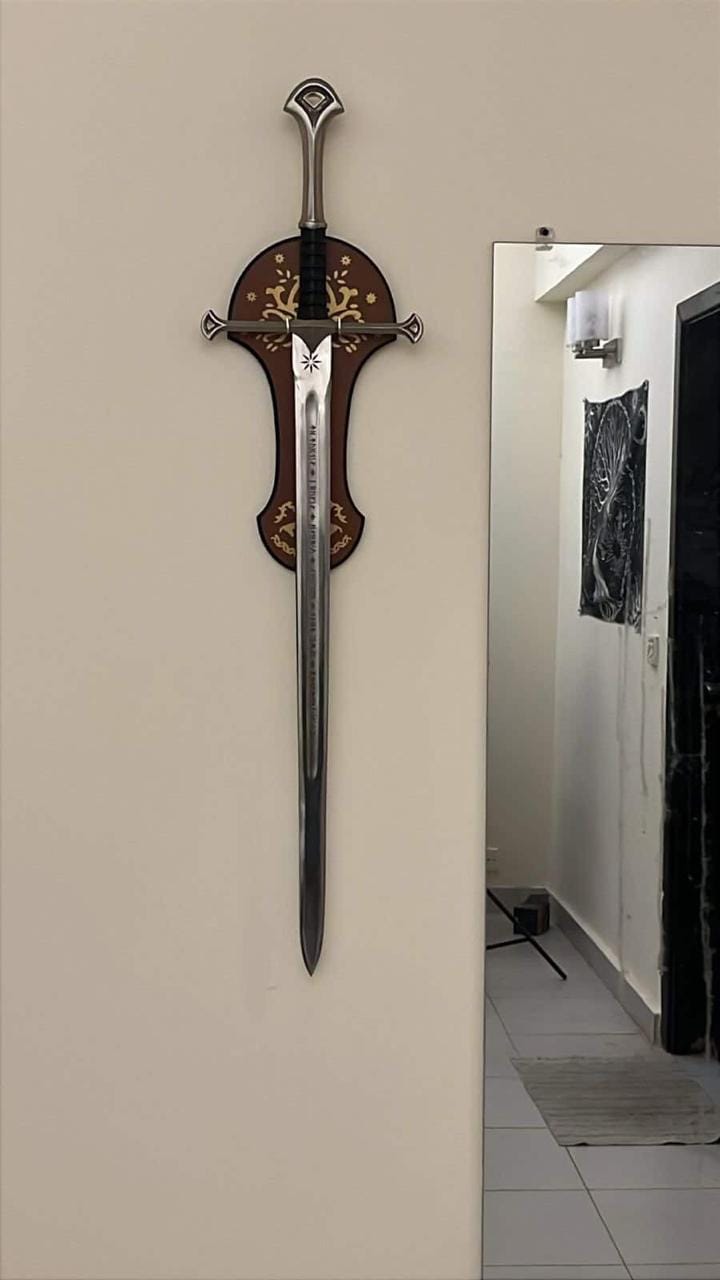 Customer photo review of Narsil Sword ( Full Set )