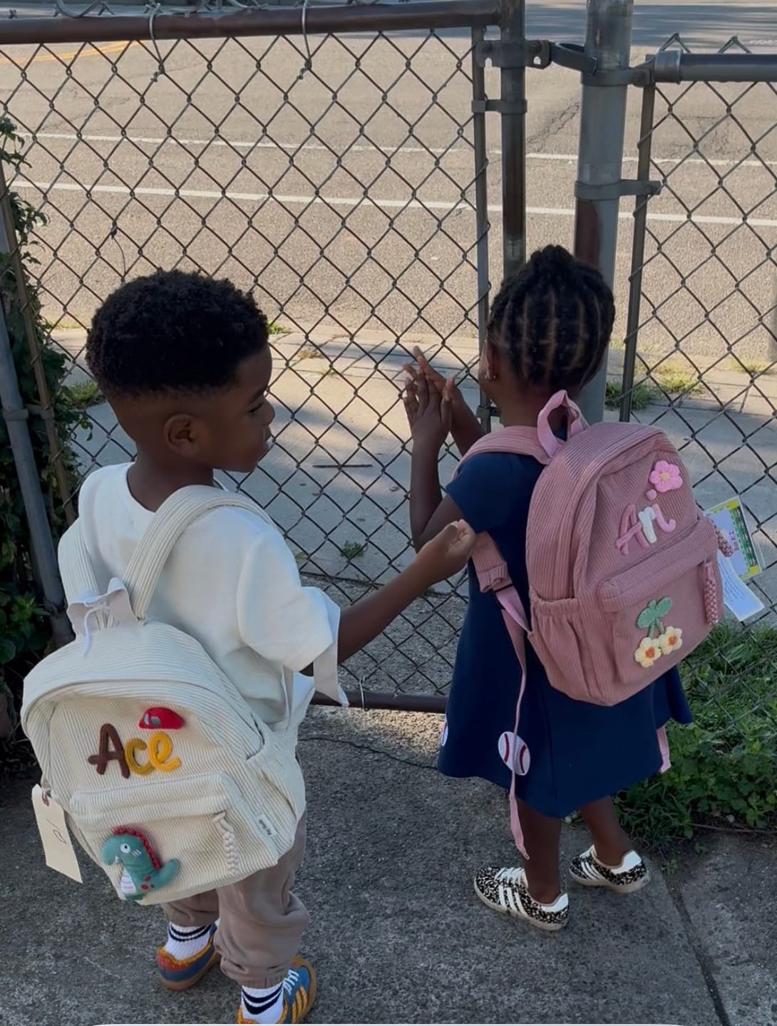 Customer photo review of K&C - Personalized Knitted Backpack