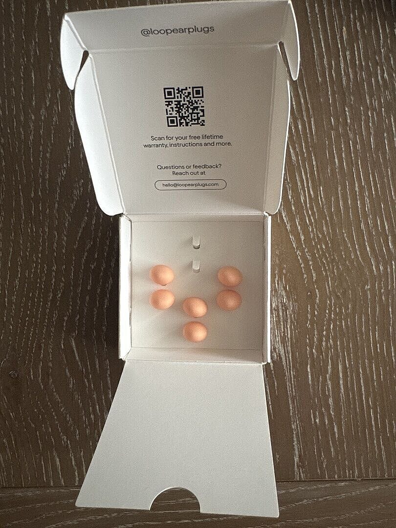 Customer photo review of Loop Dream™ Foam-Silicone Ear Tips
